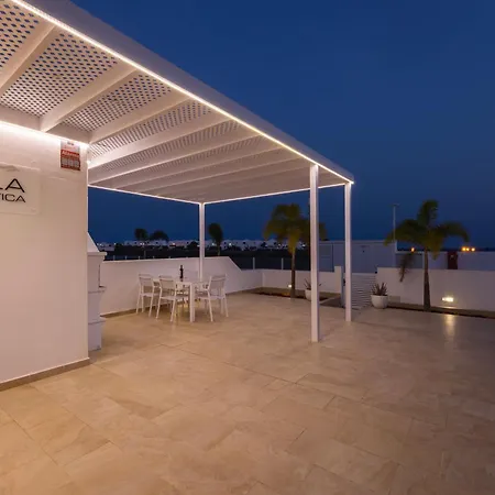 Villa Atlántica - Heated Pool In Playa Blanca (Lanzarote)