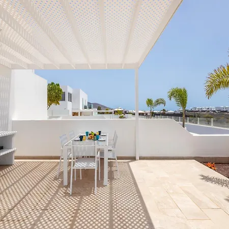 Atlántica - Heated Pool In Villa Playa Blanca (Lanzarote)
