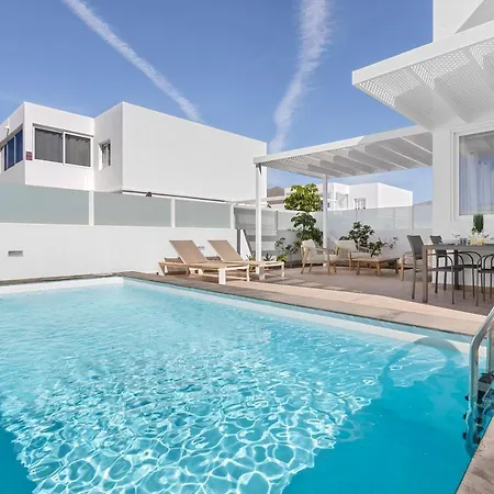 Villa Atlantica - Heated Pool In