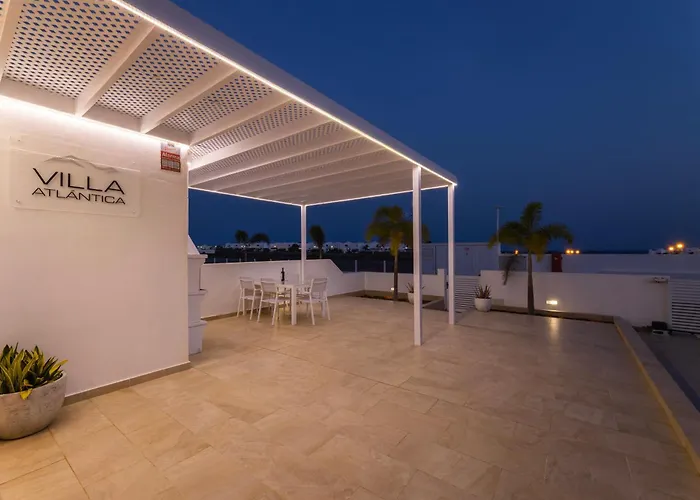 Villa Atlantica - Heated Pool In Playa Blanca (Lanzarote)