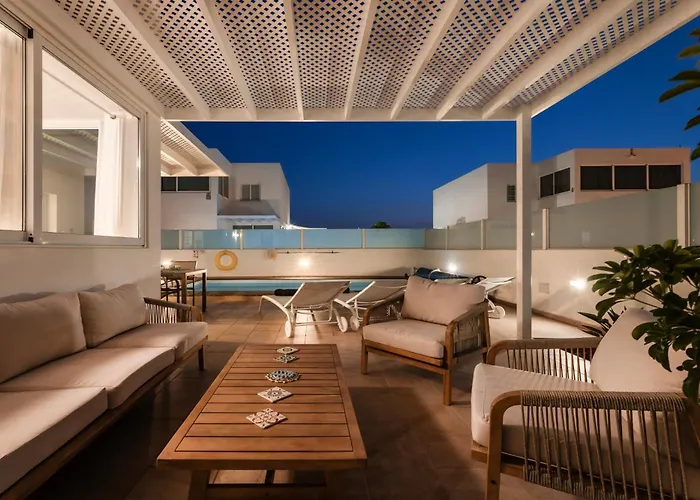 Atlantica - Heated Pool In * Playa Blanca (Lanzarote)