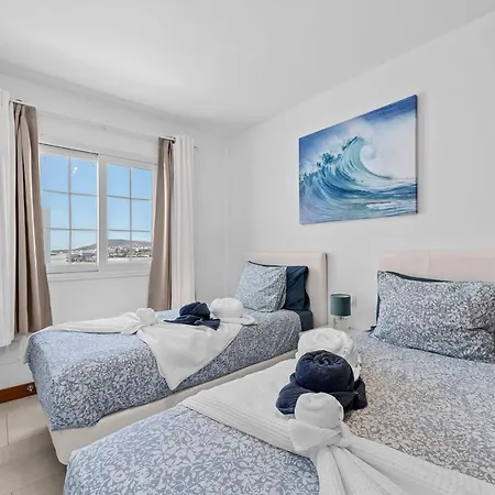 Atlantica - Heated Pool In Playa Blanca