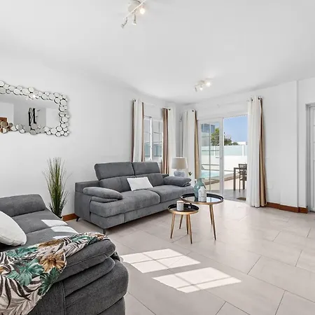 Atlantica - Heated Pool In * Playa Blanca