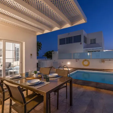 Villa Atlantica - Heated Pool In Playa Blanca