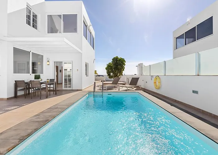 Atlantica - Heated Pool In * Playa Blanca (Lanzarote)