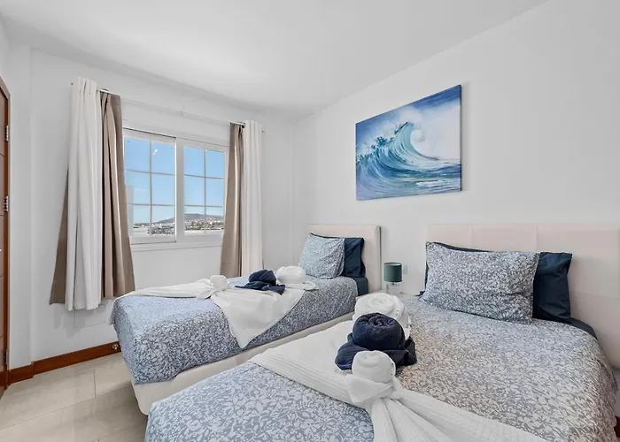 Atlantica - Heated Pool In Playa Blanca (Lanzarote)