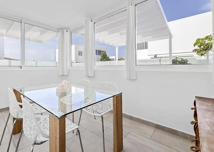 Willa Atlantica - Heated Pool In