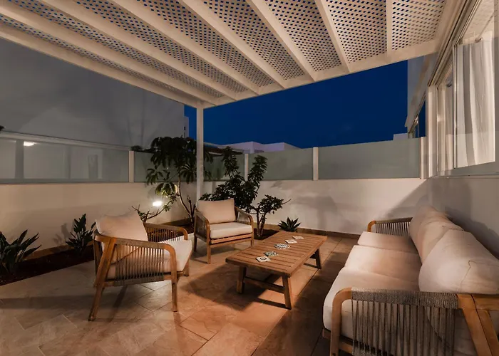 Atlantica - Heated Pool In Playa Blanca (Lanzarote)